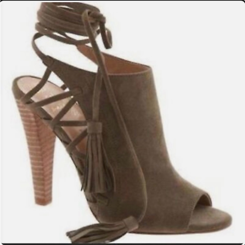 Banana Republic Deborah, Suede KhakiGreen sz9.5 Heels NIB